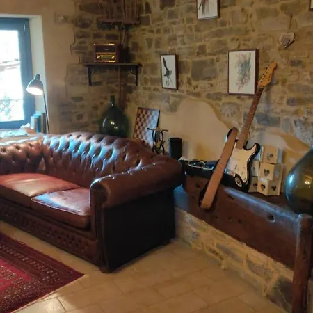 Holiday home Momo 1741 - Historic Stone House In The Hills *