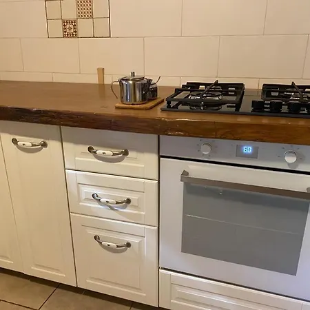 Momo 1741 - 4br Historic Stone House In The Apennines *