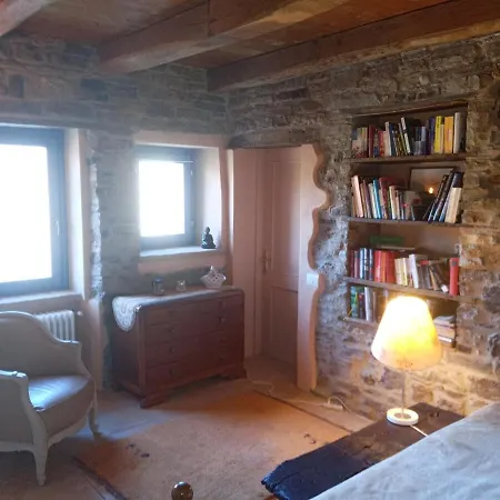 Momo 1741 - 4br Historic Stone House In The Apennines