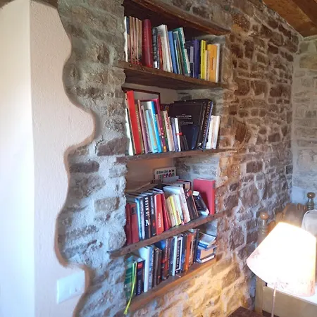 펜션 Momo 1741 - 4br Historic Stone House In The Apennines