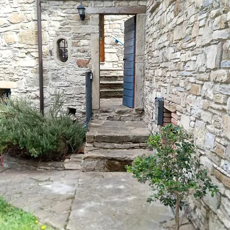 Momo 1741 - Historic Stone House In The Hills Holiday home *