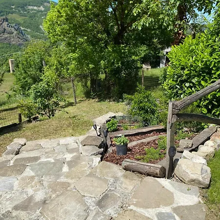 Momo 1741 - 4br Historic Stone House In The Apennines Hébergement de vacances *