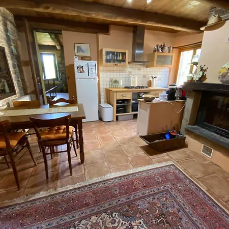 Hébergement de vacances Momo 1741 - 4br Historic Stone House In The Apennines San Martino (Parma)